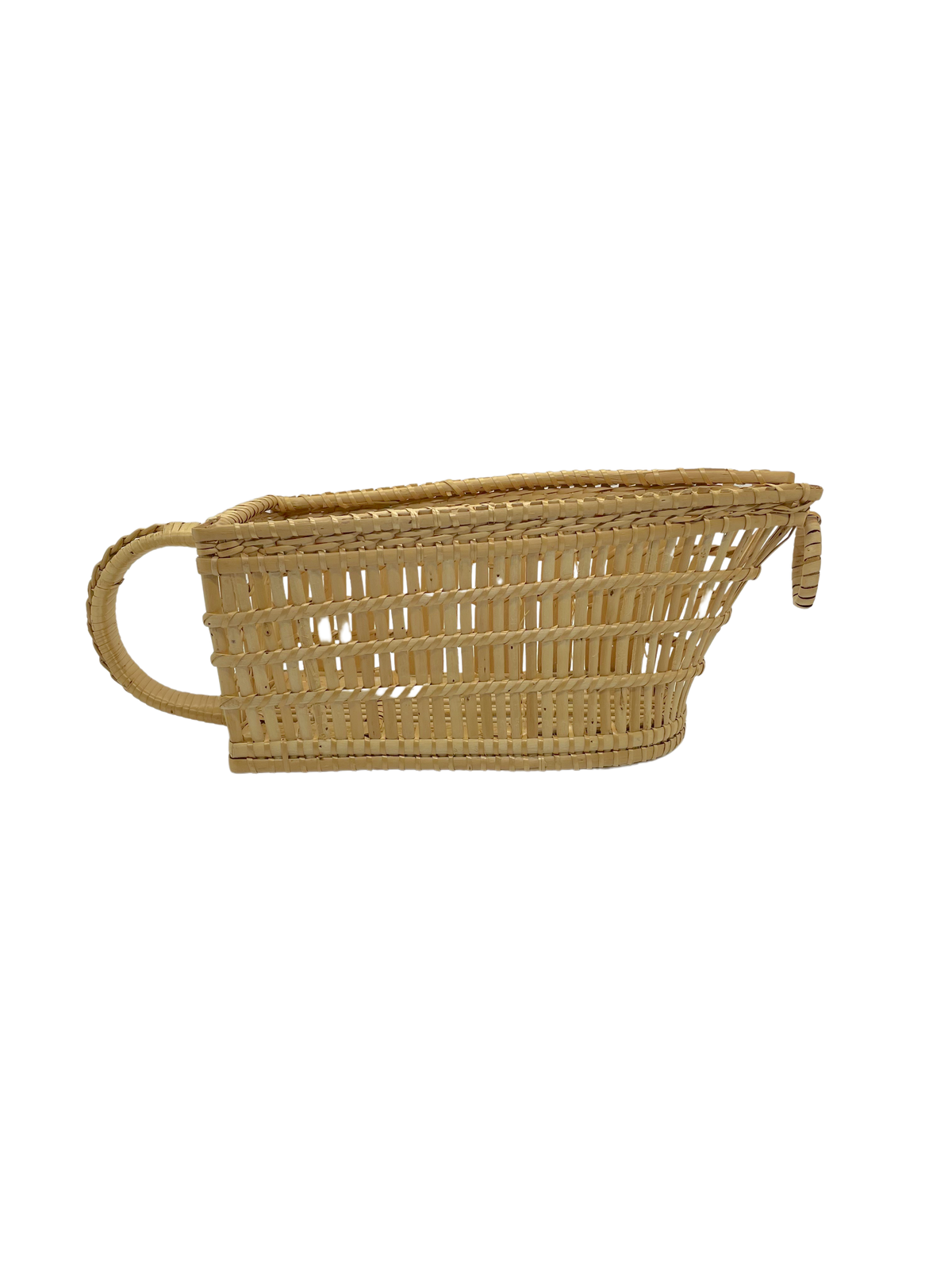 Vintage bottle holder in wicker