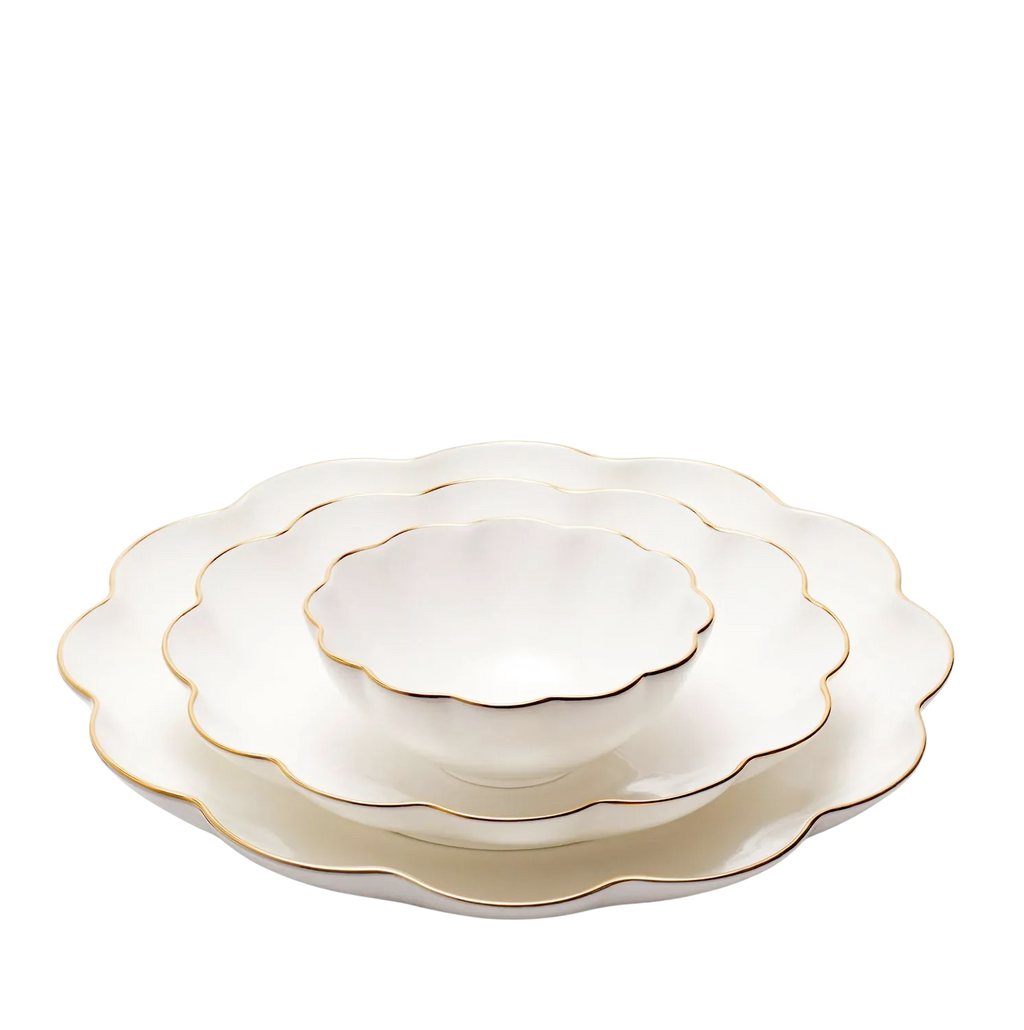 Serving Dishes Scalloped Edge 3pcs