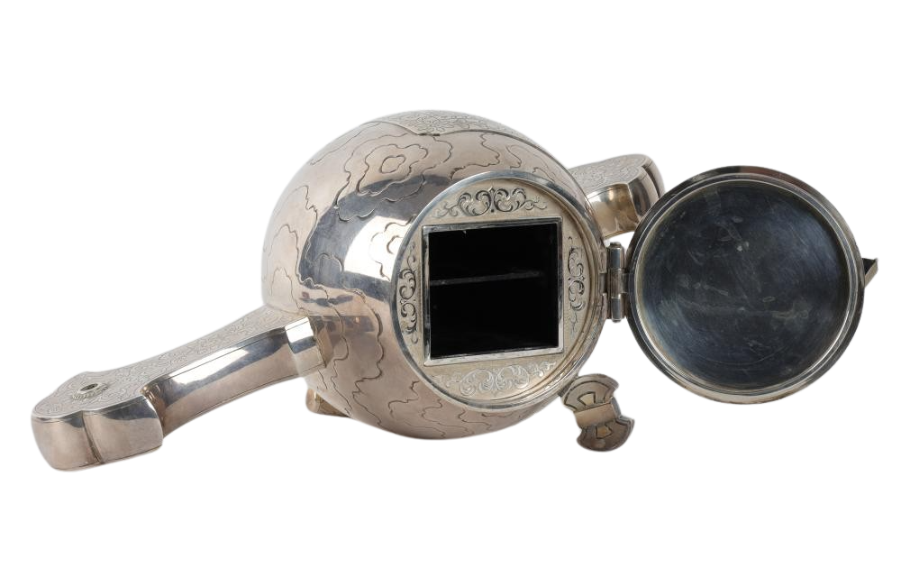 Silver Daikoku Hammer Pill box1868-1912