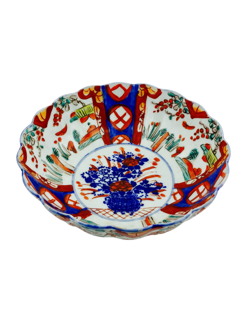 Bowl hand painted Imari 19 th Century
