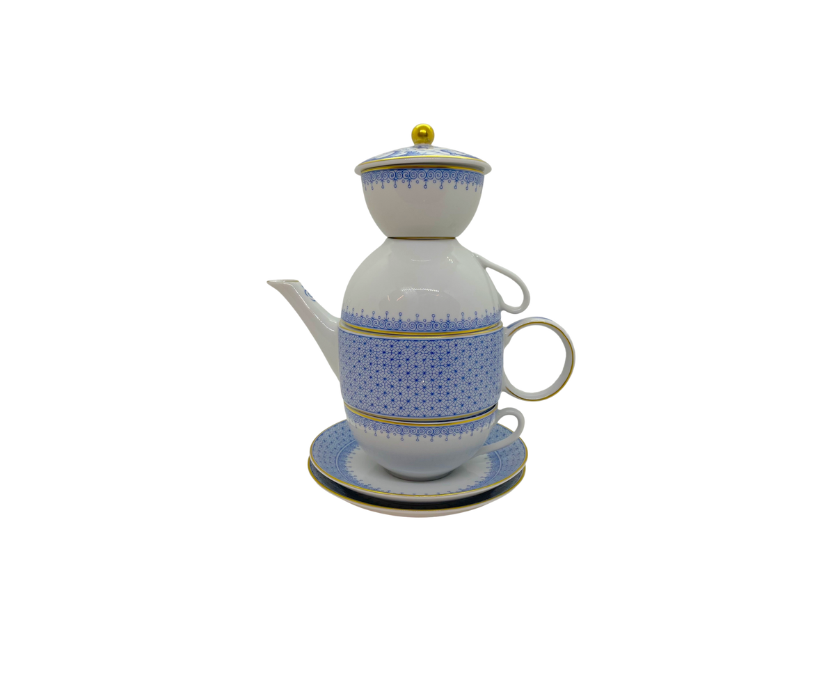 Tea set in Porcelaine